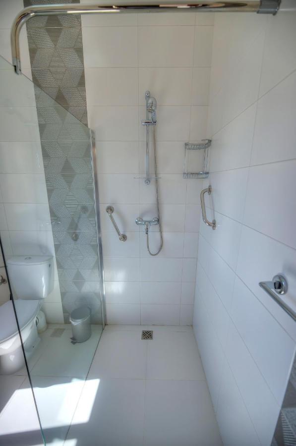 Beautifully Furnished Seafront 4 Bedrooms Goslm-4 Sliema Exterior photo