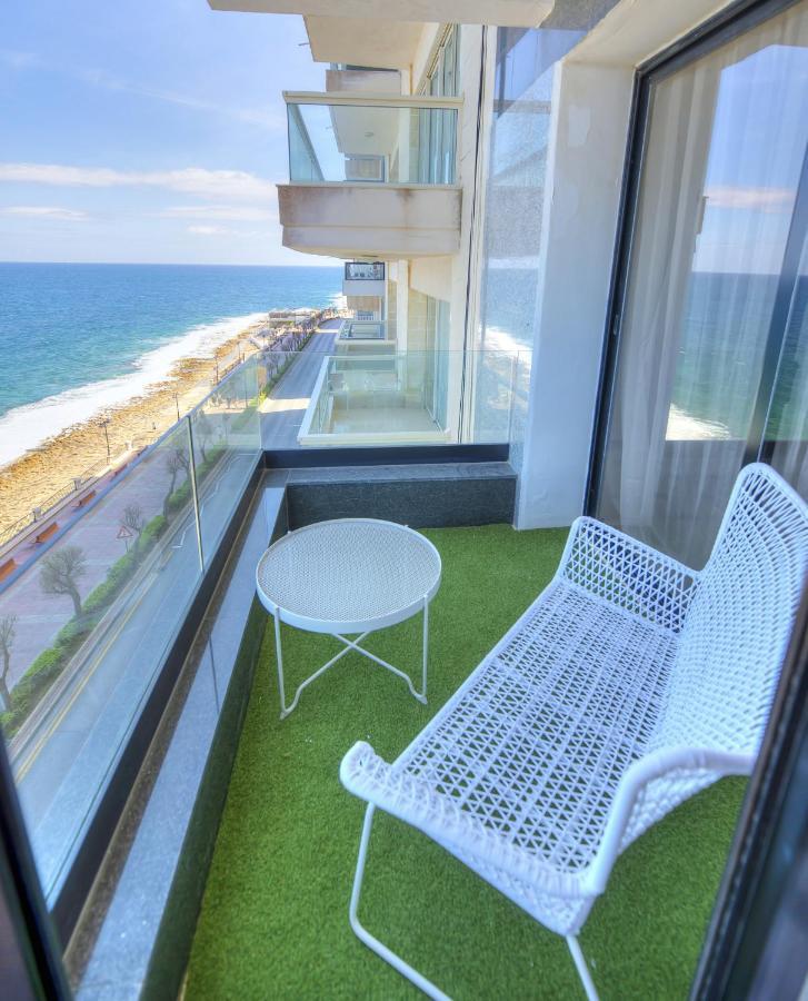Beautifully Furnished Seafront 4 Bedrooms Goslm-4 Sliema Exterior photo
